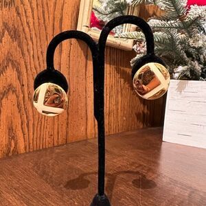 Napier 1980s Cream Enamel and Gold Tone Button Clip On Earrings